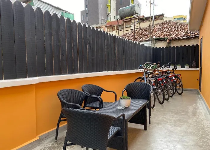 Jasmine * Τίρανα